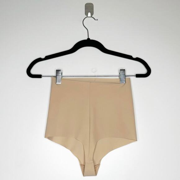 NEW Commando Control Brief Thong Women's Nude Beige Size Medium - Picture 4 of 6